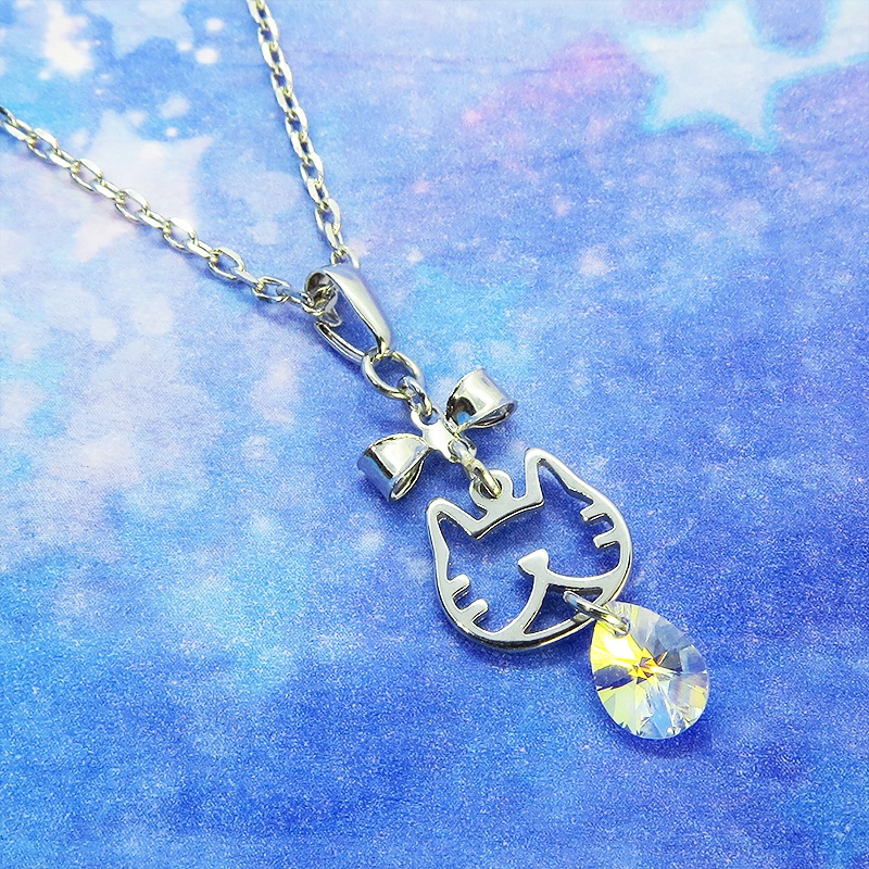 猫フェイスモチーフ(ハチワレ)とティアドロップ型スワロフスキー(クリスタルオーロラ)のネックレス 長さ変更可 SV925可