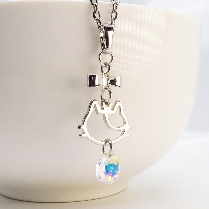 猫フェイスモチーフ(ミケネコ)とスワロフスキー(クリスタルオーロラ)のネックレス リボン 長さ変更可 SV925可