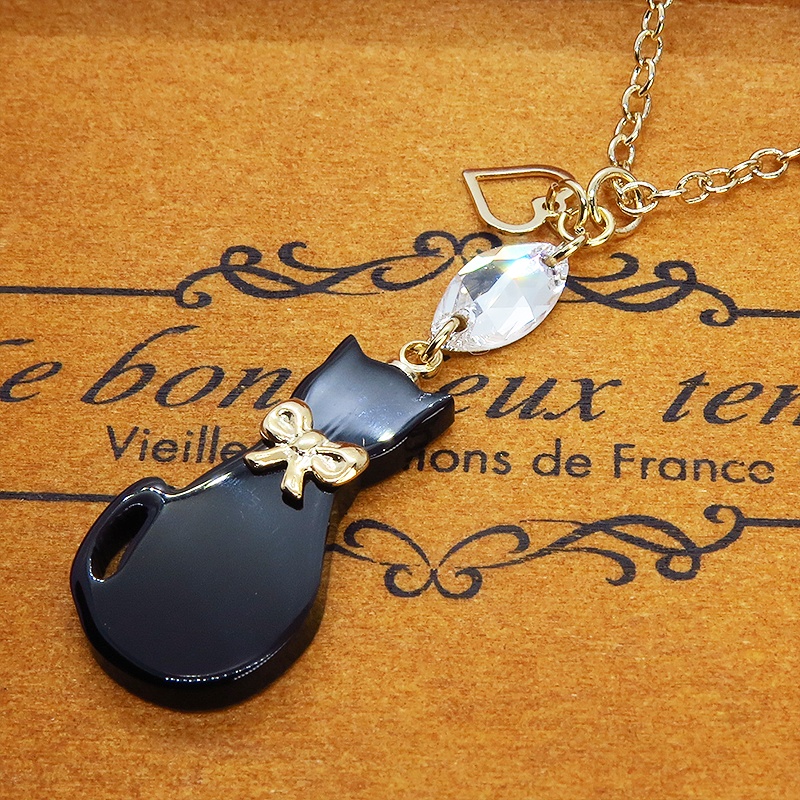 黒猫シルエットモチーフとスワロフスキーの大人可愛いネックレス オープンハート ゴールド 長さ変更可