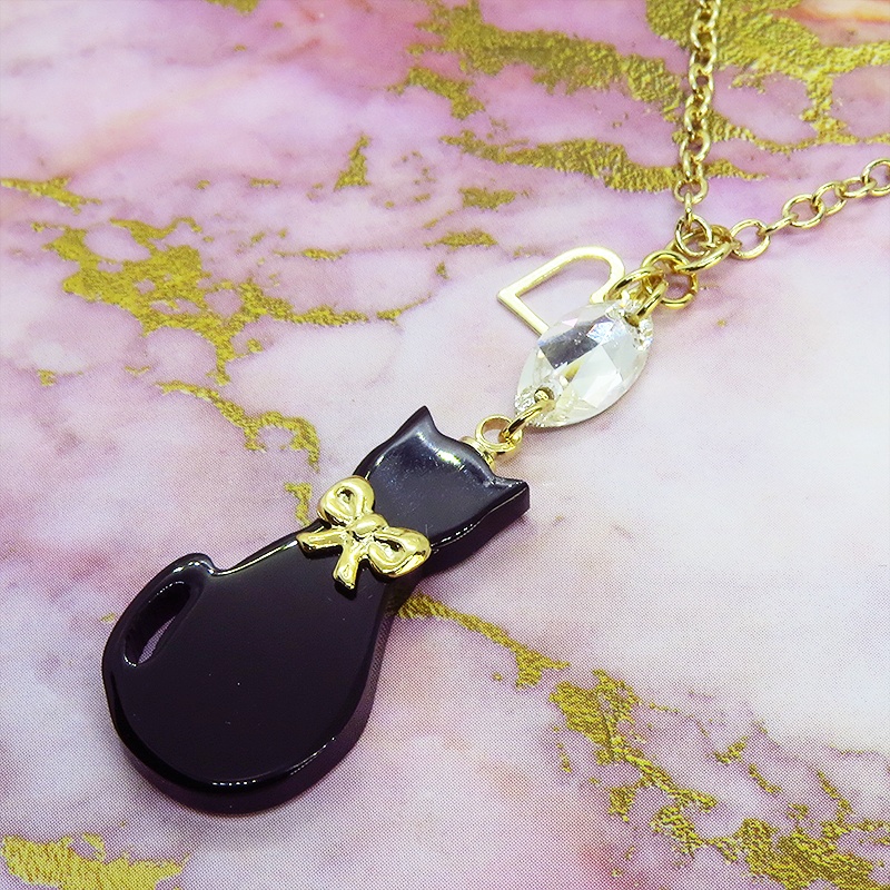 黒猫シルエットモチーフとスワロフスキーの大人可愛いネックレス オープンハート ゴールド 長さ変更可