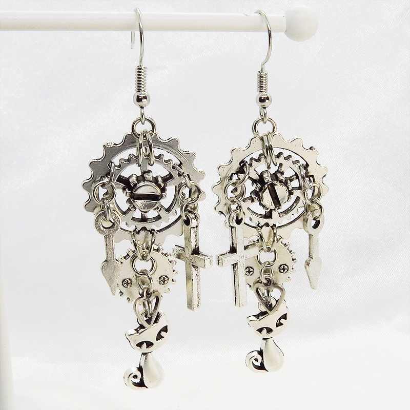 アンティークシルバー スチームパンク風 猫と歯車・ギアを組合せたピアス 時計の針 ロザリオ サージカル可