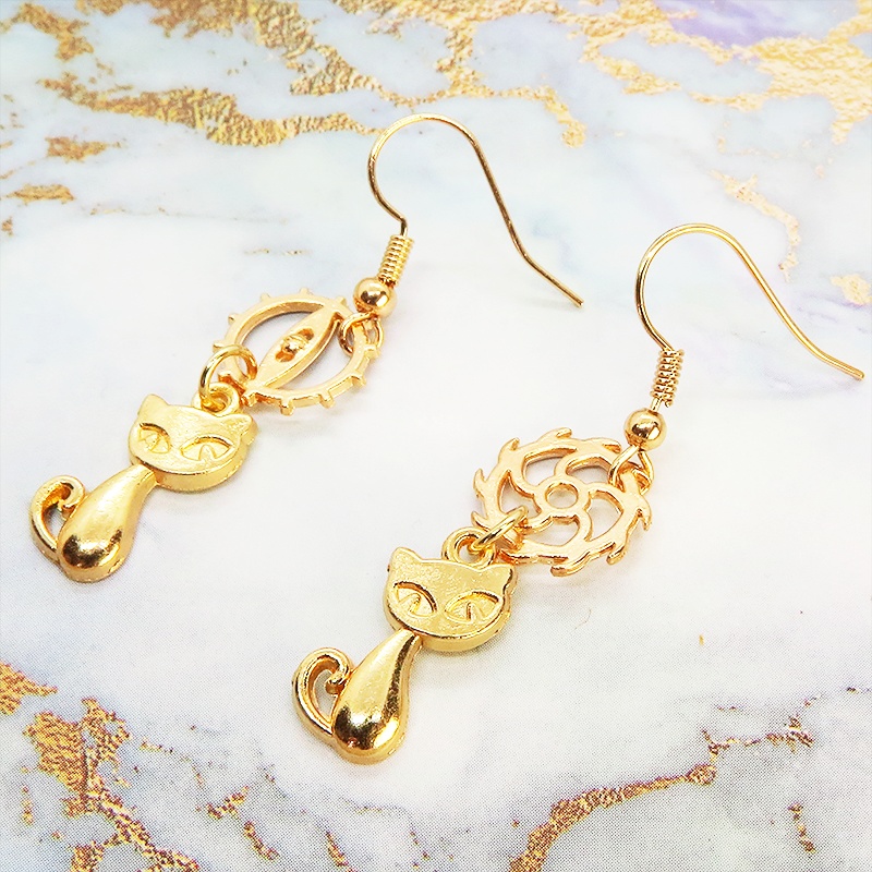 マットゴールド スチームパンク風 猫と歯車・ギアを組み合わせたコンパクトなピアス サージカル可