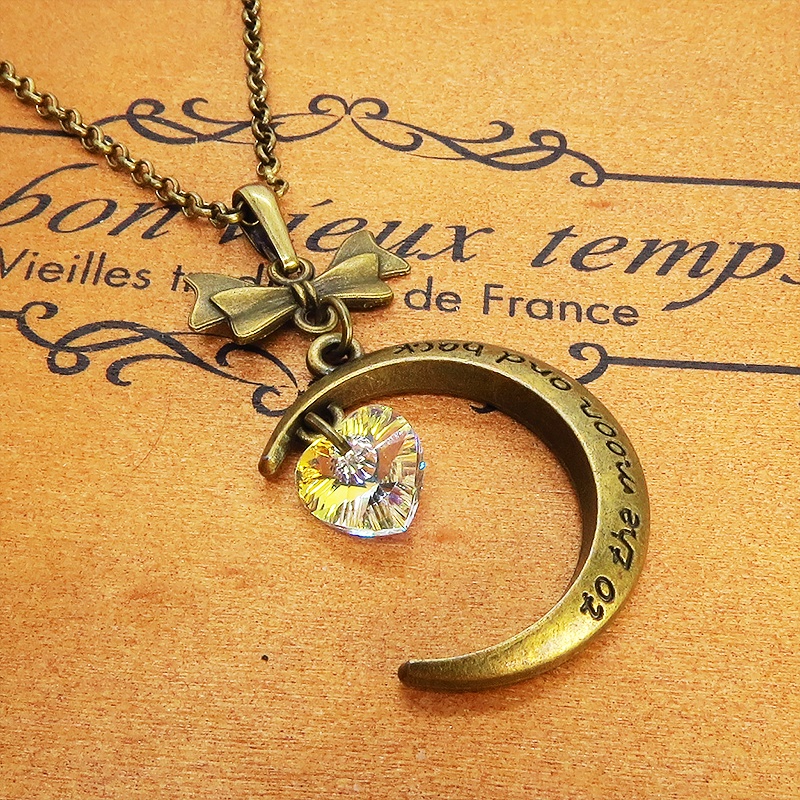 アンティークゴールド 三日月とハートのペンダントネックレス スワロフスキー(クリスタルオーロラ) 長さ調整可