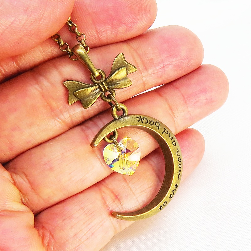 アンティークゴールド 三日月とハートのペンダントネックレス スワロフスキー(クリスタルオーロラ) 長さ調整可