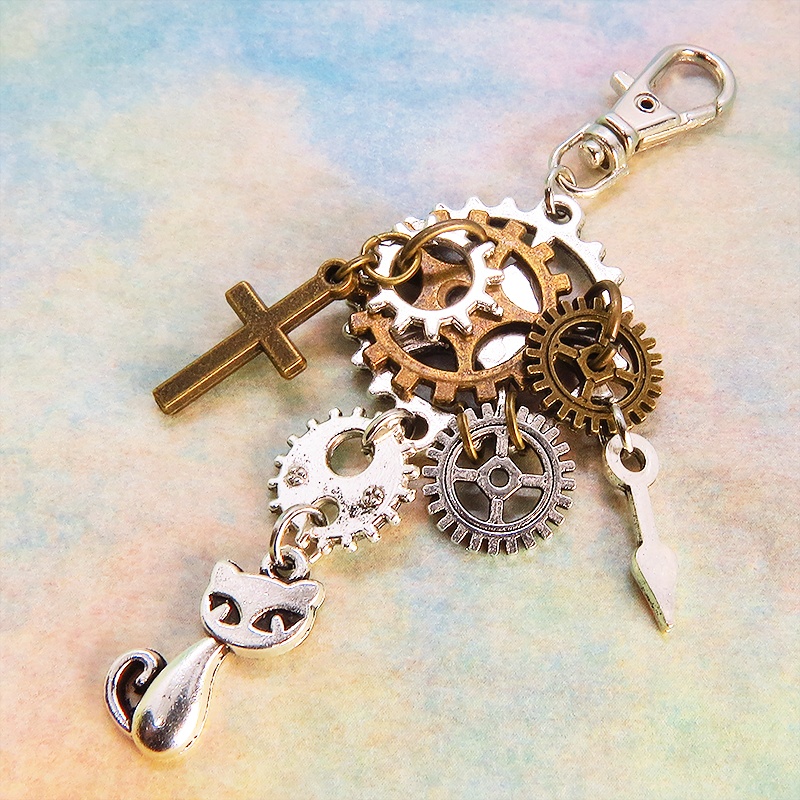スチームパンク風 シルバー 猫と歯車・ギアのキーホルダー ファスナーチャーム バッグチャーム