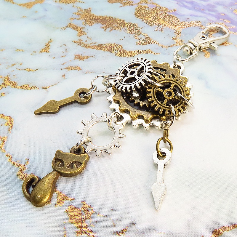 スチームパンク風 アンティーク 猫と歯車・ギアのキーホルダー ファスナーチャーム バッグチャーム