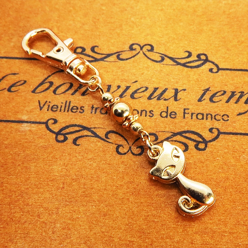 マットゴールドのかわいい猫とビーズのファスナーチャーム キーホルダー ゴールド