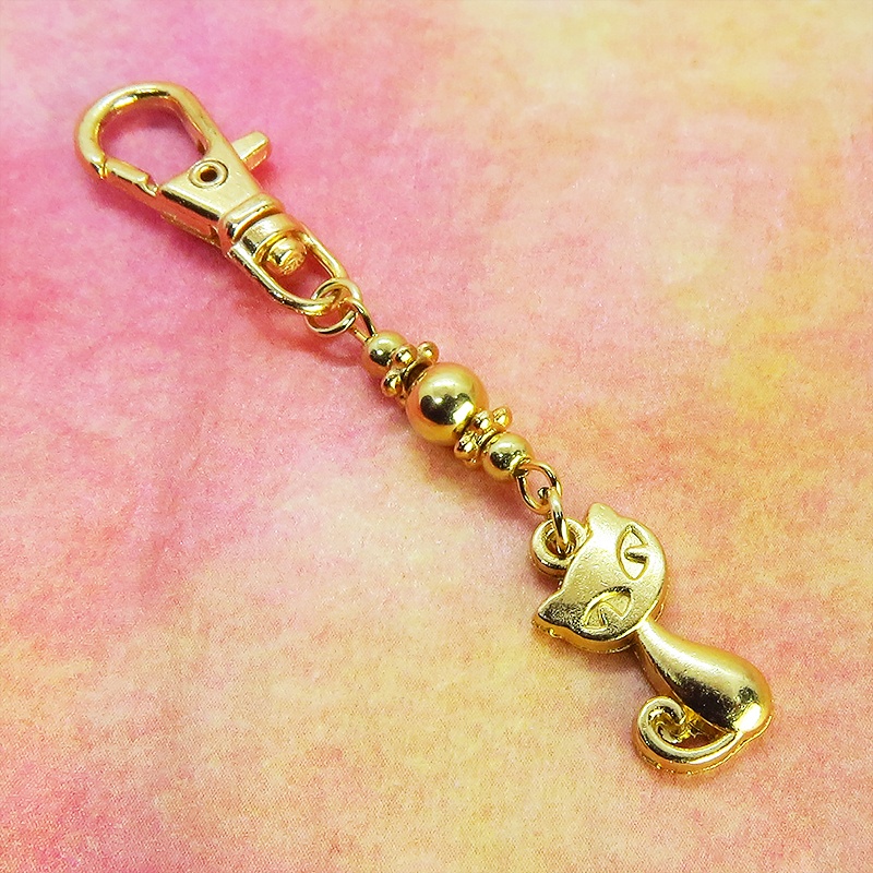 マットゴールドのかわいい猫とビーズのファスナーチャーム キーホルダー ゴールド