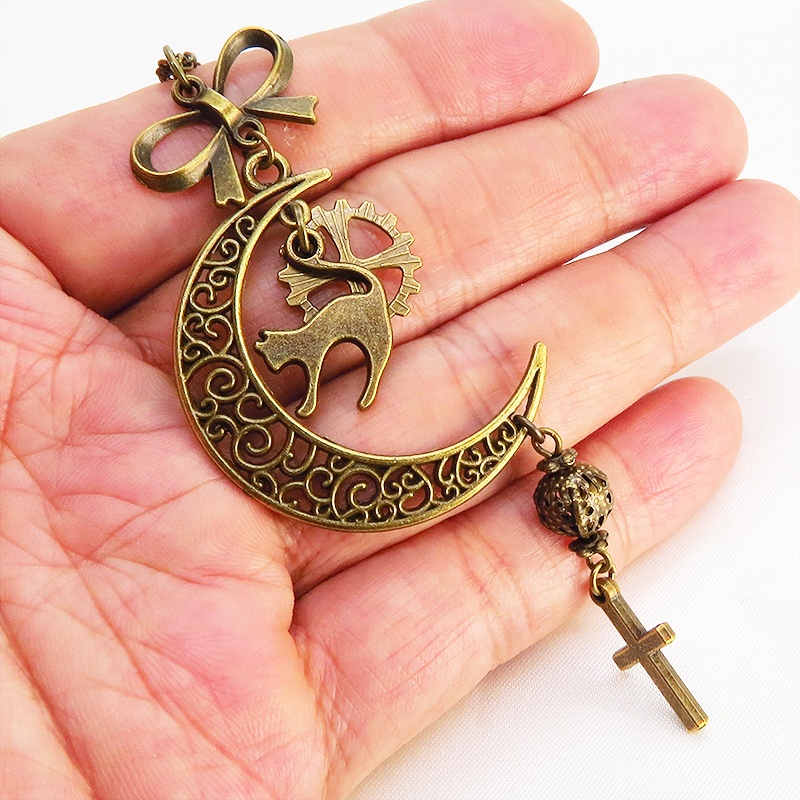 アンティークゴールド 跳ね猫と三日月のネックレス ロザリオ リボン メタルビーズ 透かし アラベスク 長さ調整可 アジャスター可