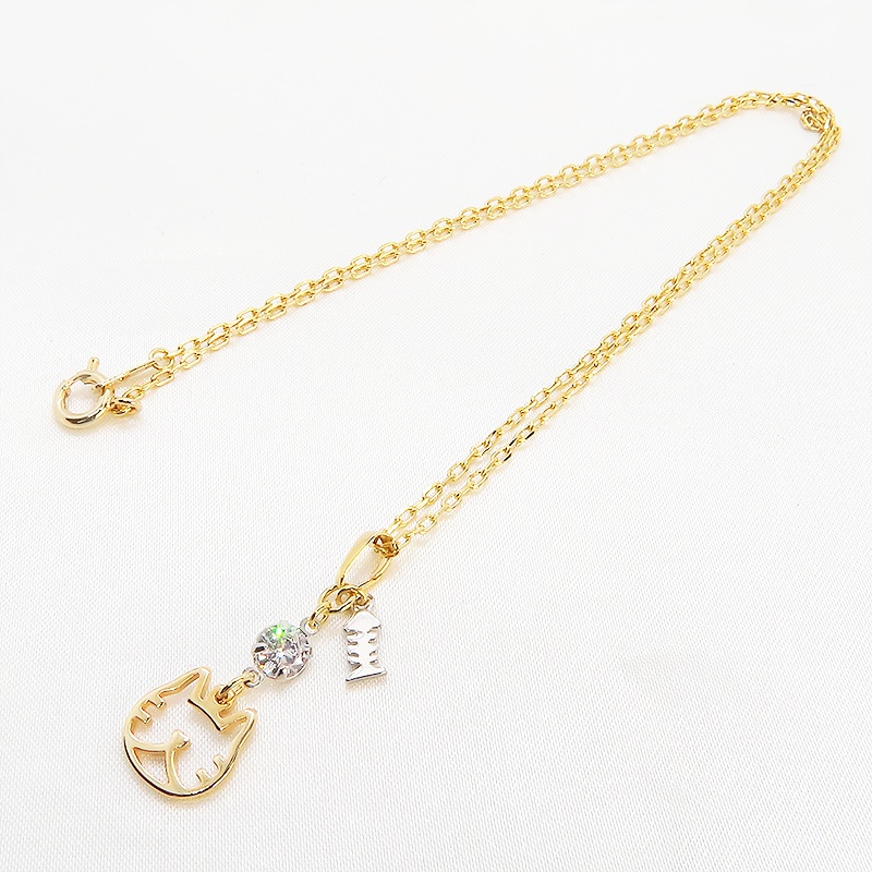 ゴールドカラー 猫フェイス(ハチワレ)モチーフとキュービックジルコニアのネックレス お魚 長さ変更可 SV925 18KGC変更可