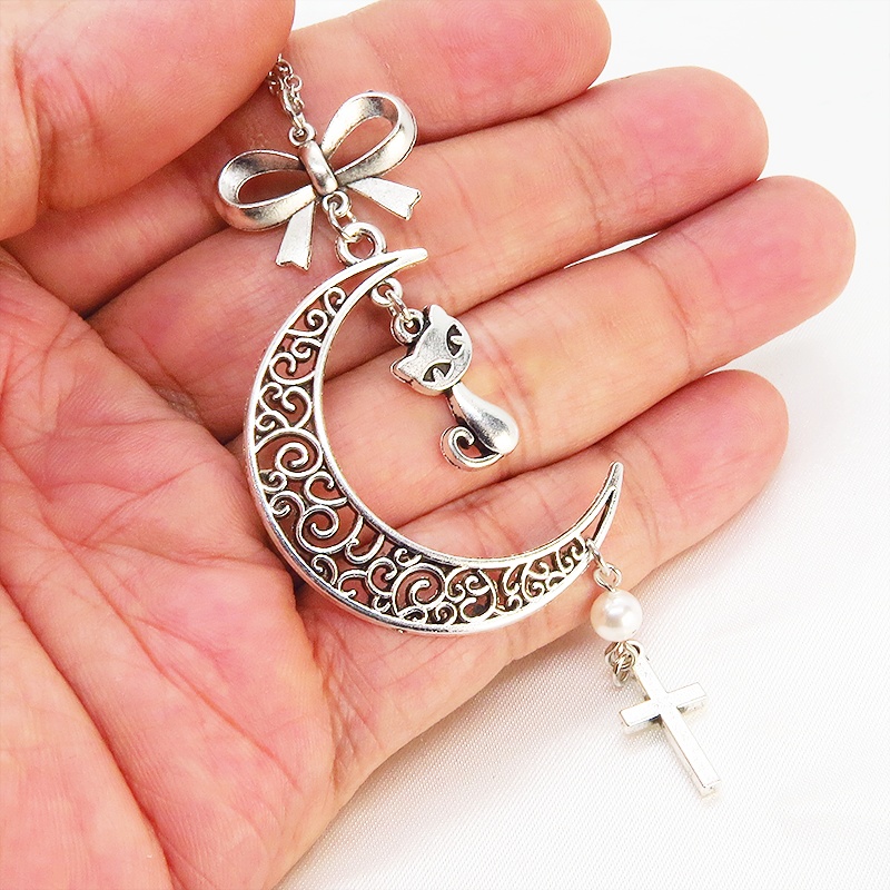 アンティークシルバー 猫とアラベスク調透かし入りの三日月のネックレス スワロフスキーパール ロザリオ リボン 長さ調整可 SV925可