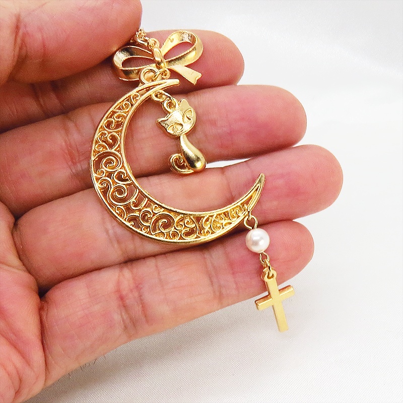 マットゴールド 猫とアラベスク調透かし入りの三日月のネックレス スワロフスキーパール ロザリオ リボン 長さ調整可