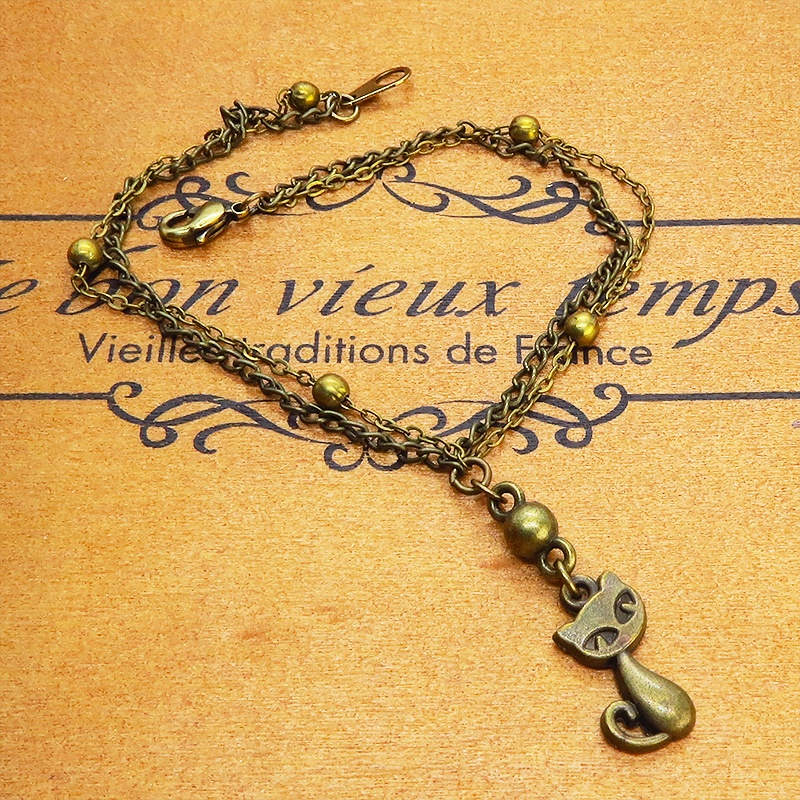 アンティークカラーの猫のダブルチェーンブレスレット 繊細