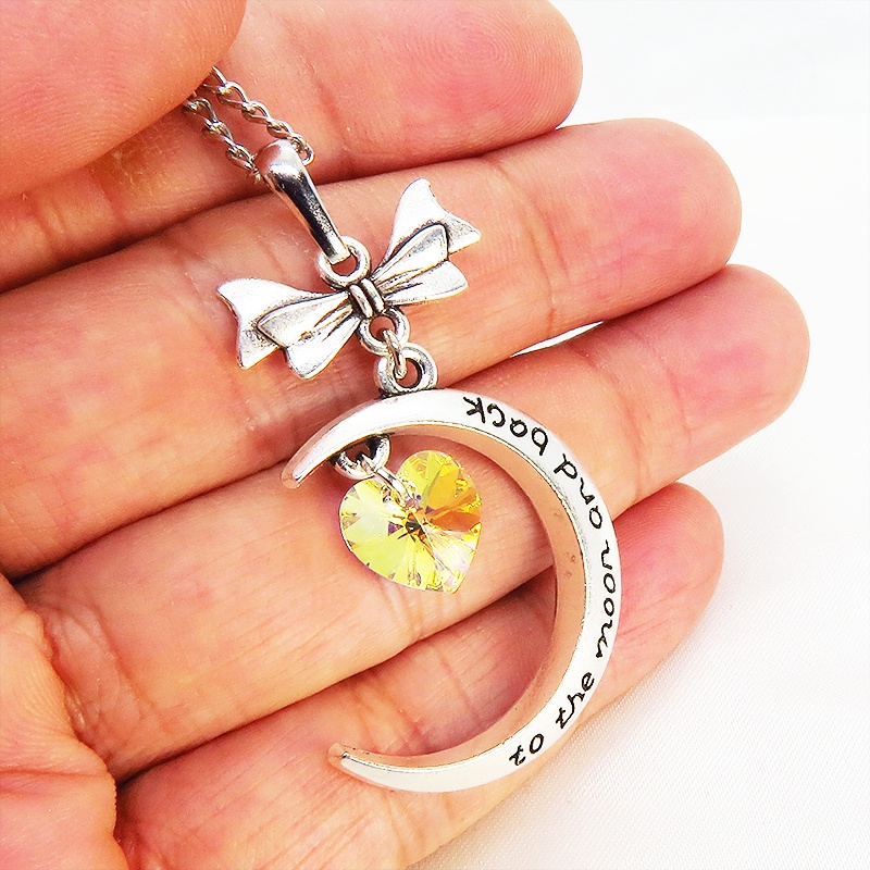 アンティークシルバー 三日月とハートのペンダントネックレス スワロフスキー(クリスタルオーロラ) 長さ調整可