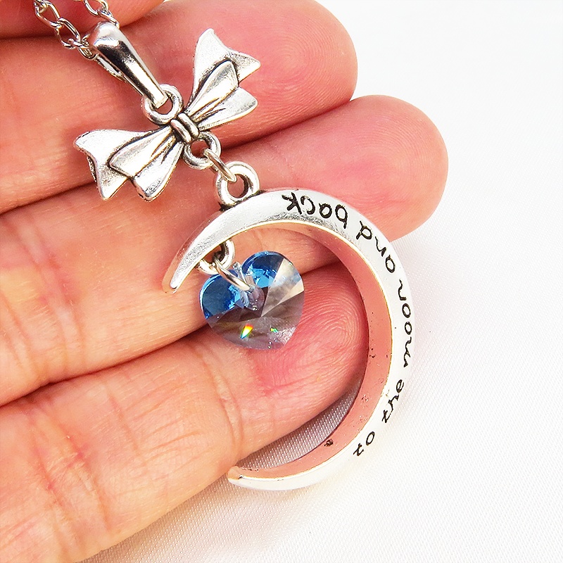 アンティークシルバー 三日月とハートのペンダントネックレス スワロフスキー(アクアマリン) 長さ調整可