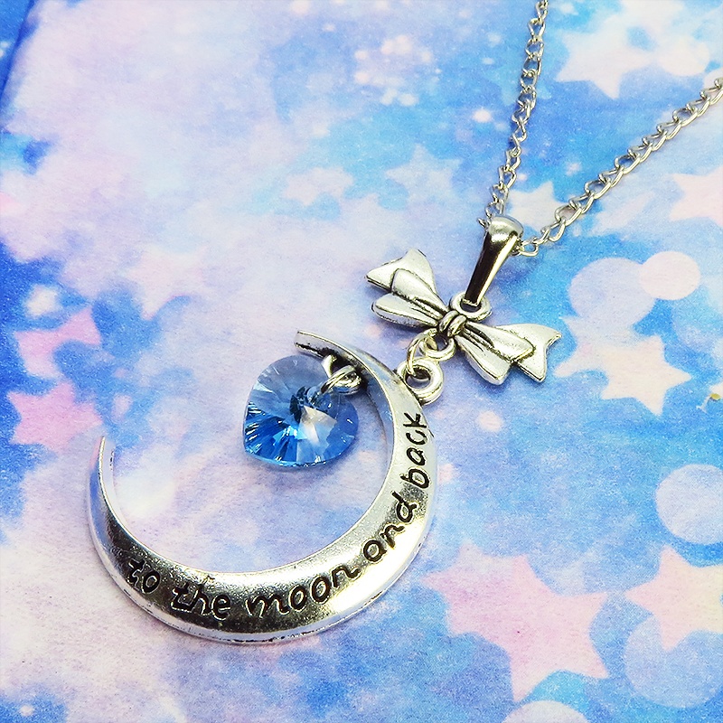 アンティークシルバー 三日月とハートのペンダントネックレス スワロフスキー(アクアマリン) 長さ調整可