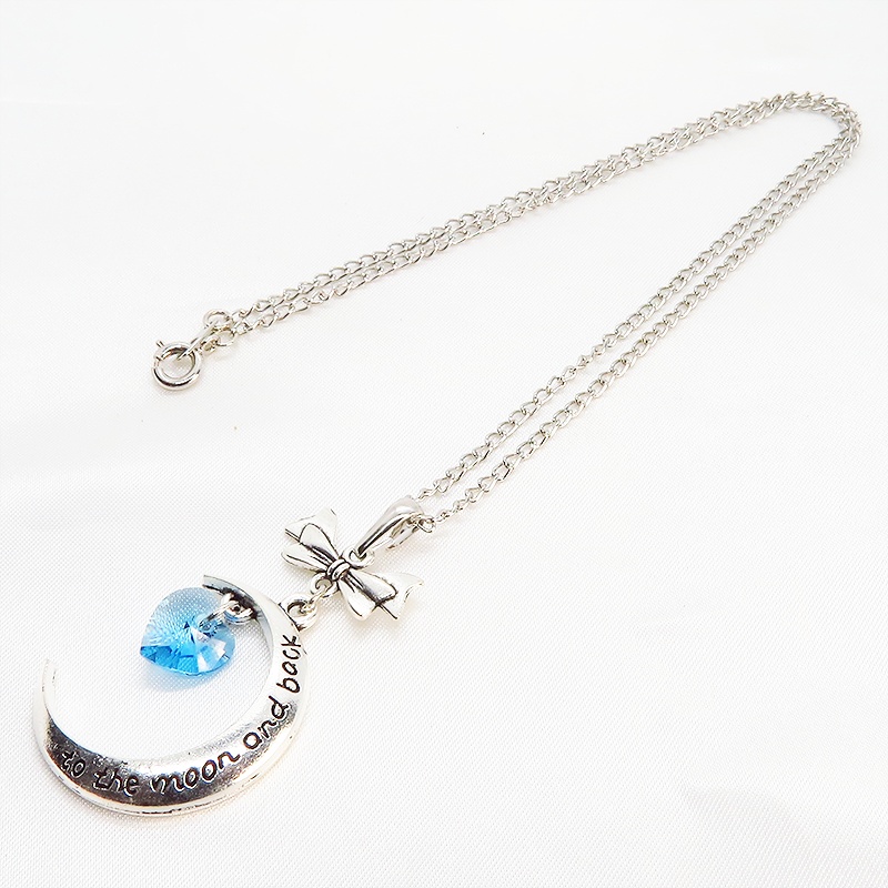 アンティークシルバー 三日月とハートのペンダントネックレス スワロフスキー(アクアマリン) 長さ調整可