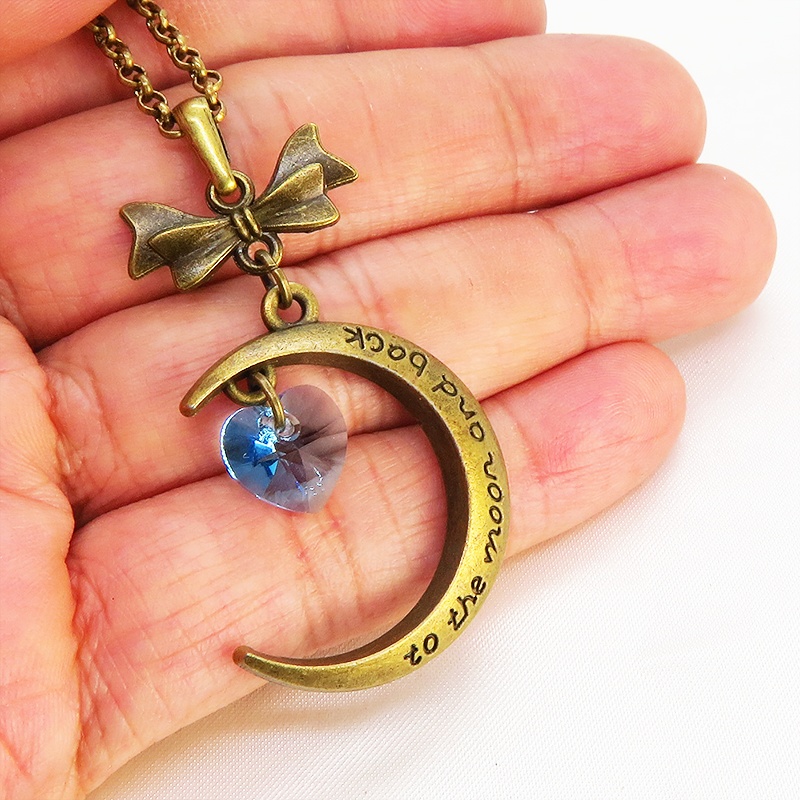 アンティークゴールド 三日月とハートのペンダントネックレス スワロフスキー(アクアマリン) 長さ調整可