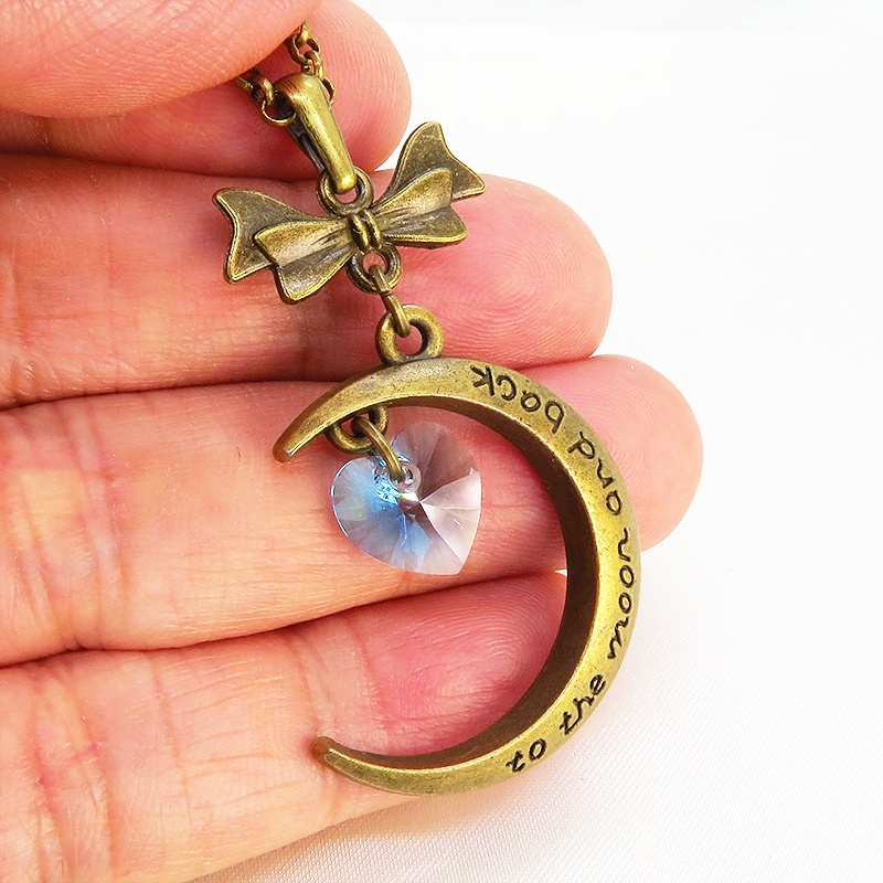 アンティークゴールド 三日月とハートのペンダントネックレス スワロフスキー(アクアマリン) 長さ調整可