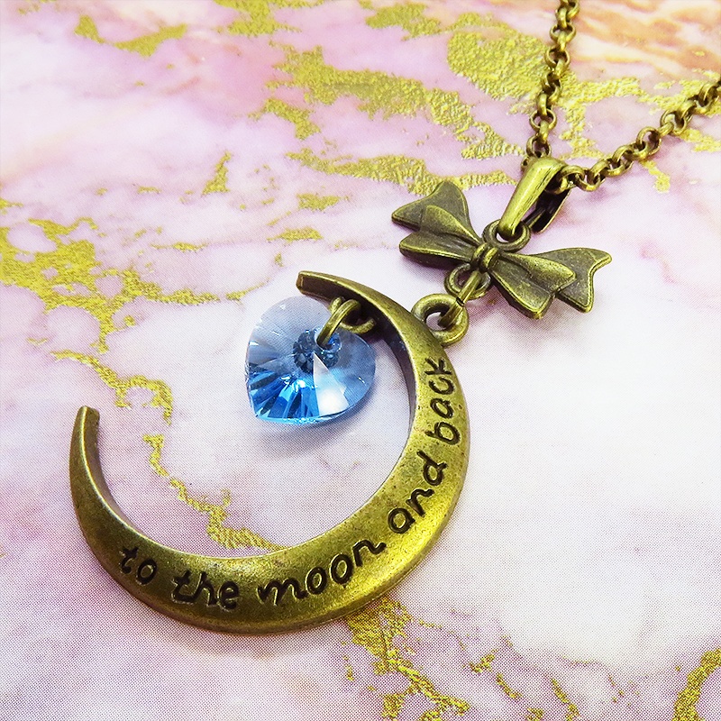 アンティークゴールド 三日月とハートのペンダントネックレス スワロフスキー(アクアマリン) 長さ調整可