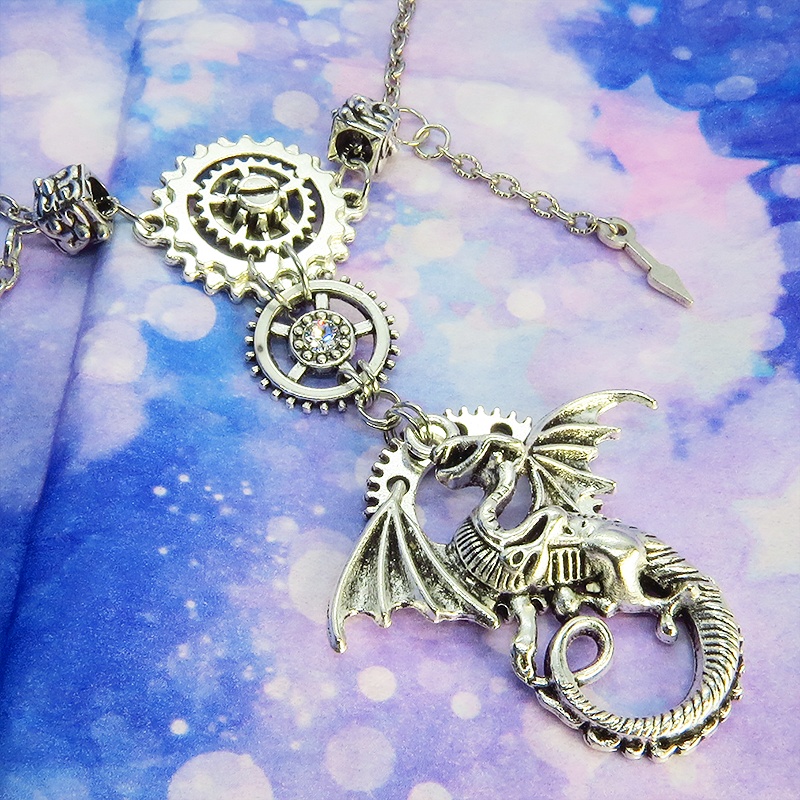 アンティークシルバー ドラゴンと歯車を組合せた多層多重スチームパンクネックレス スワロフスキー 長さ調整可