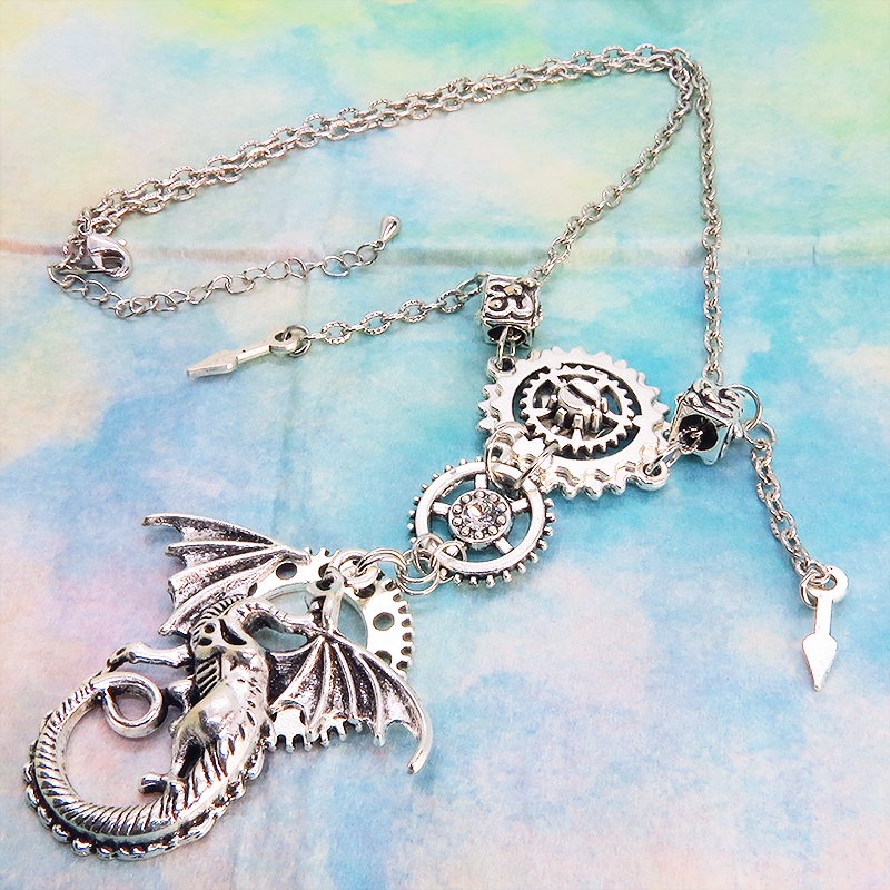アンティークシルバー ドラゴンと歯車を組合せた多層多重スチームパンクネックレス スワロフスキー 長さ調整可