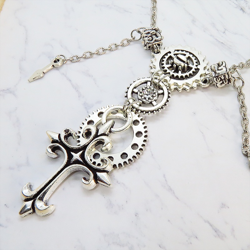 アンティークシルバー ゴシックロザリオ(十字架)と歯車を組合せた多層多重スチームパンクネックレス スワロフスキー 長さ調整可