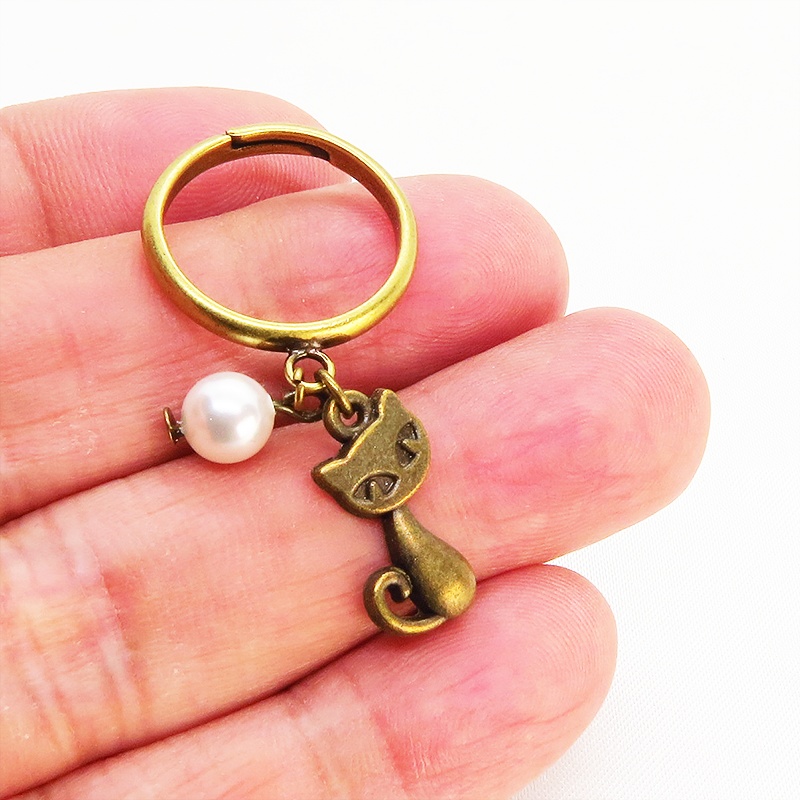 アンティークゴールド 猫とスワロフスキーパールの大人可愛いリング 指輪 フリーサイズ ピンキーリング