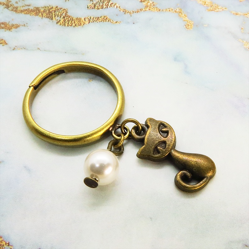 アンティークゴールド 猫とスワロフスキーパールの大人可愛いリング 指輪 フリーサイズ ピンキーリング