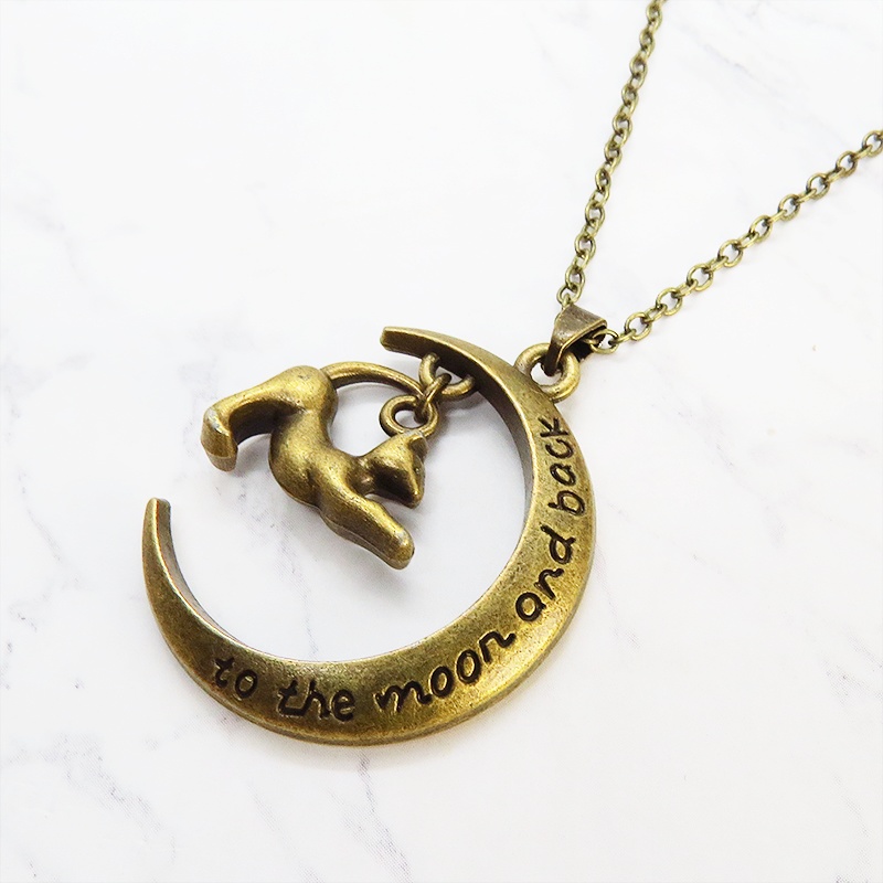 アンティークゴールド のび猫と三日月の大人可愛いペンダント・ネックレス 長さ調整可