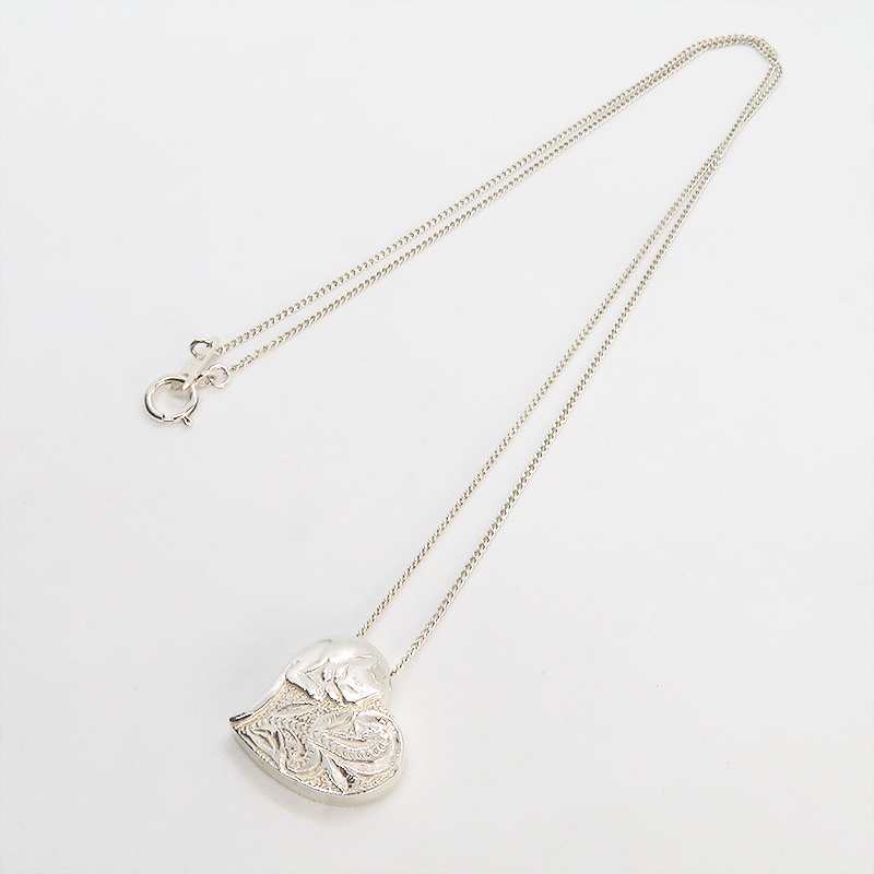 大人可愛いハートの猫ネックレス シルバー925 ハワイアンネックレス