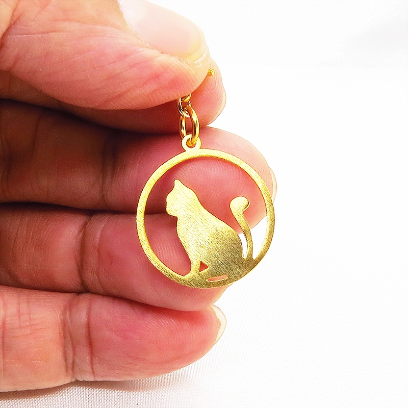 スマホ・マスクチャーム 満月と猫 ゴールドキャットムーン シルバー925 18Kゴールドコーティング ジャックピン追加可