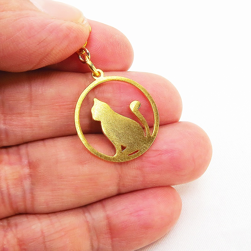 スマホ・マスクチャーム 満月と猫 ゴールドキャットムーン シルバー925 18Kゴールドコーティング ジャックピン追加可