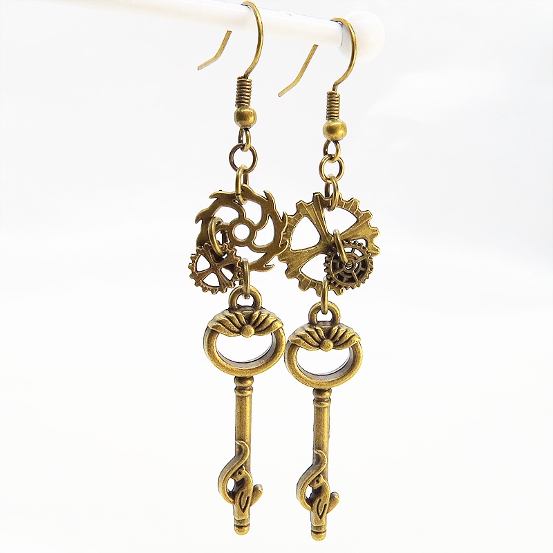 スチームパンク風 猫と歯車と鍵 ロングピアス アシンメトリーピアス アンティークカラーVol.1