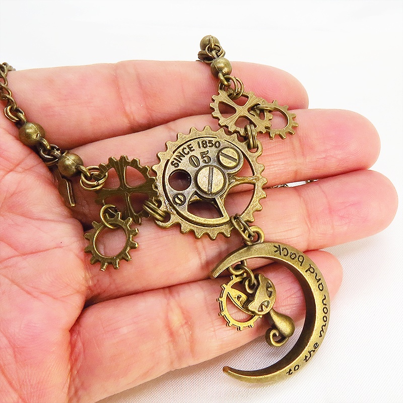 アンティークゴールド スチームパンク風 猫と三日月と歯車の多層構造ネックレスVer.01 長さ調整可 アジャスター付
