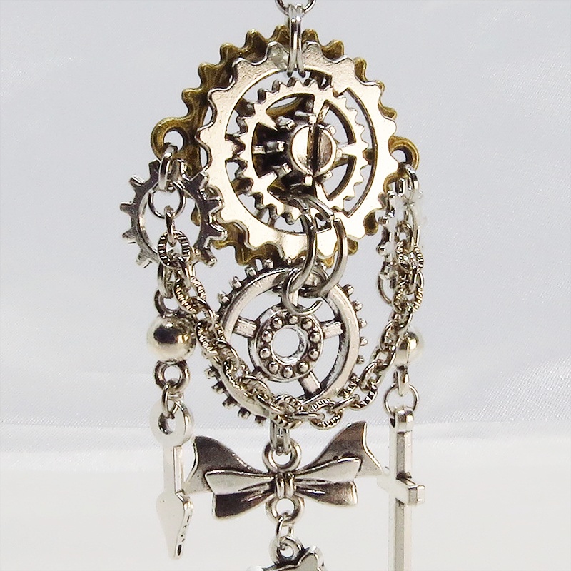 アンティークシルバー 猫と歯車のスチームパンク多層構造ピアス チェーンピアス サージカル可