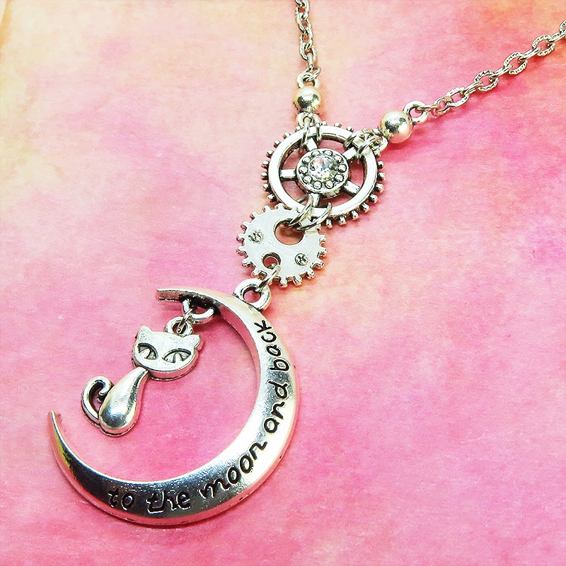 アンティークシルバー 猫と三日月と歯車のスチームパンク風ネックレス スワロフスキー 長さ調整可