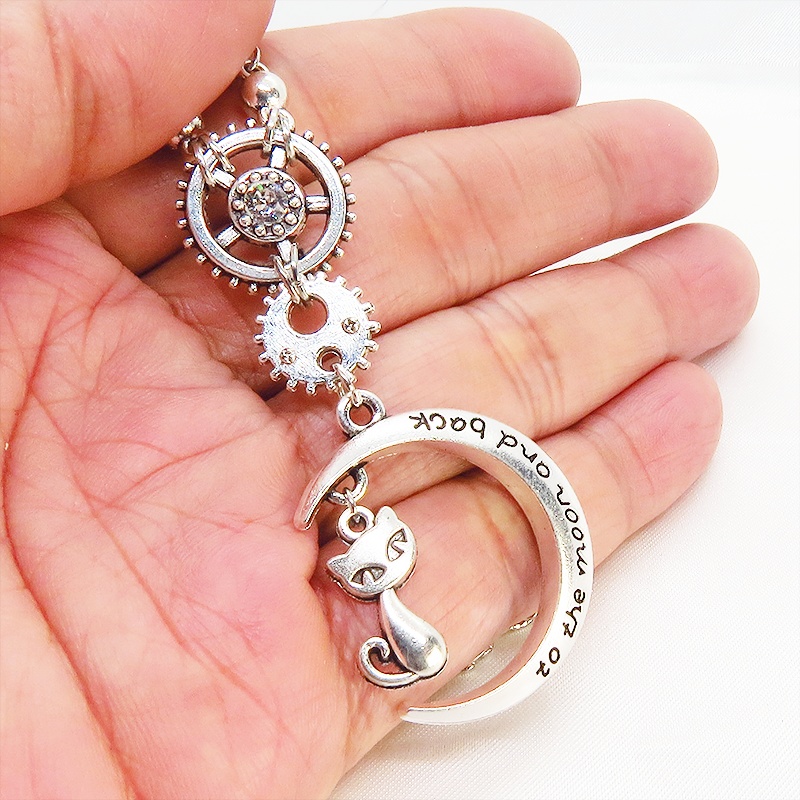 アンティークシルバー 猫と三日月と歯車のスチームパンク風ネックレス スワロフスキー 長さ調整可