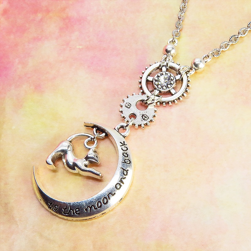 アンティークシルバー のび猫と三日月と歯車のスチームパンク風ネックレス スワロフスキー 長さ調整可