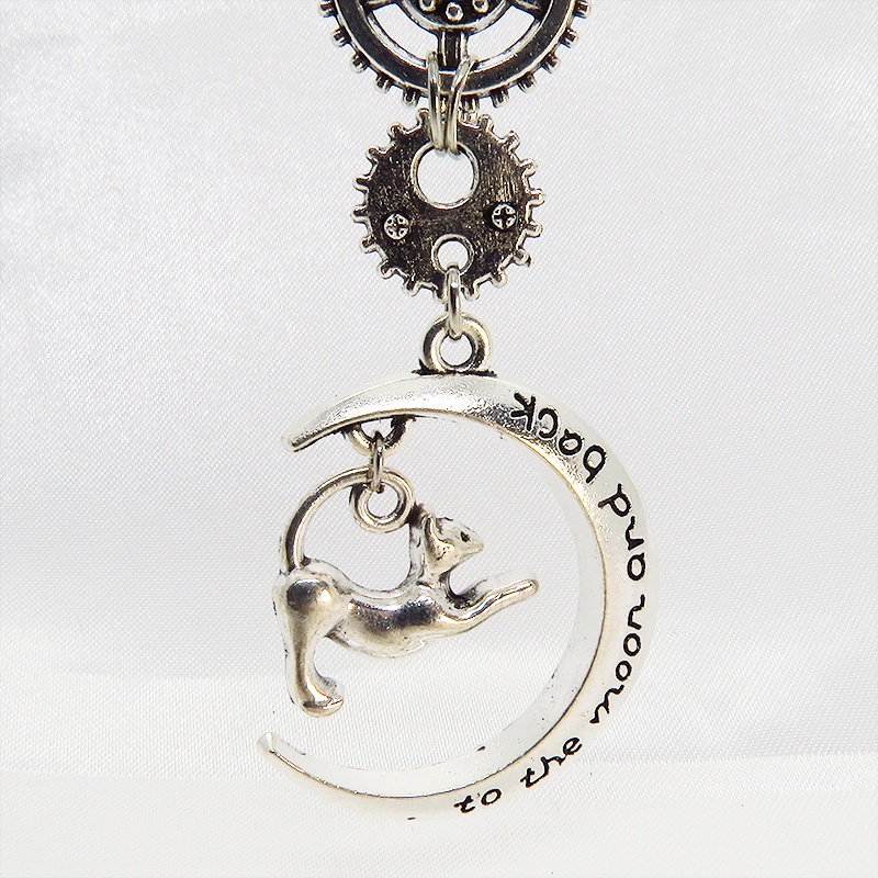 アンティークシルバー のび猫と三日月と歯車のスチームパンク風ネックレス スワロフスキー 長さ調整可
