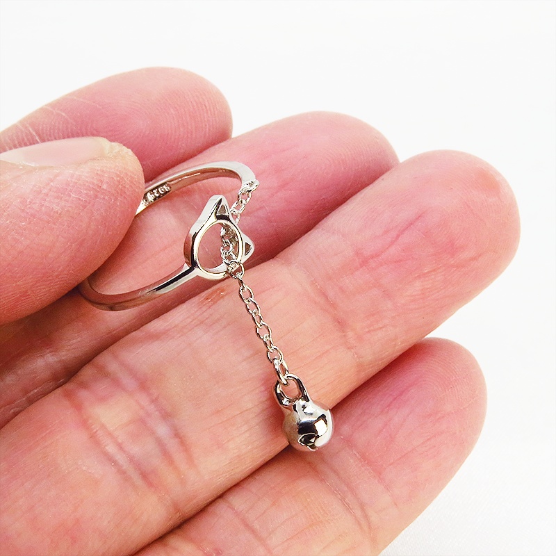 【再販×3】シルバー925 猫フェイスモチーフとチェーンのリング 先端に鈴のモチーフ オープンリング
