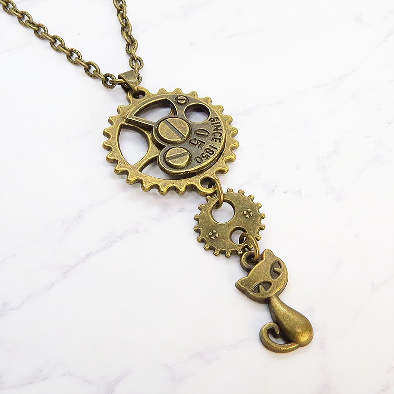 アンティークゴールド 猫と歯車を組合せたスチームパンク風ペンダントネックレス 長さ調整可
