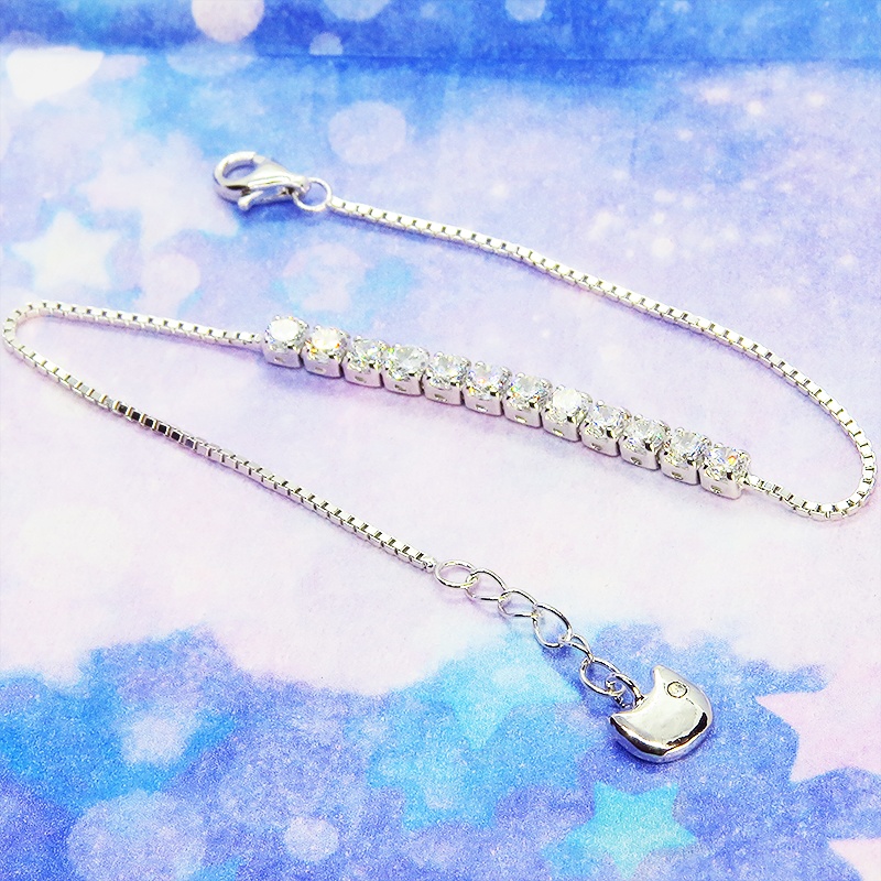 シルバー925 猫フェイスモチーフとキュービックジルコニアのビジューのブレスレット スワロフスキー