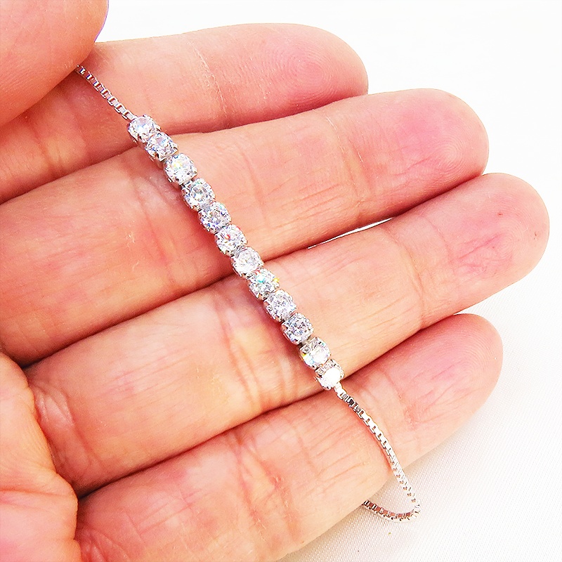 シルバー925 猫シルエットモチーフとキュービックジルコニアのビジューのブレスレット