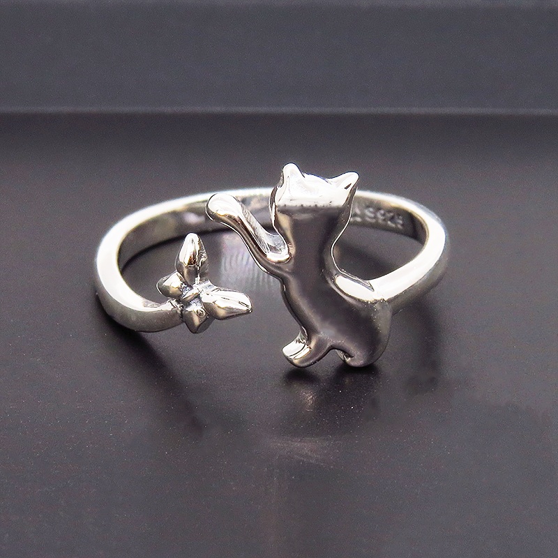 【再々販】【再販×3】シルバー925 蝶とたわむれる子猫のシルエットをかたどったオープンリング
