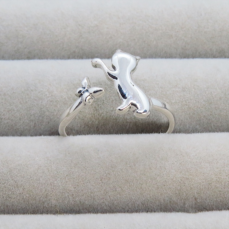 【再々販】【再販×3】シルバー925 蝶とたわむれる子猫のシルエットをかたどったオープンリング
