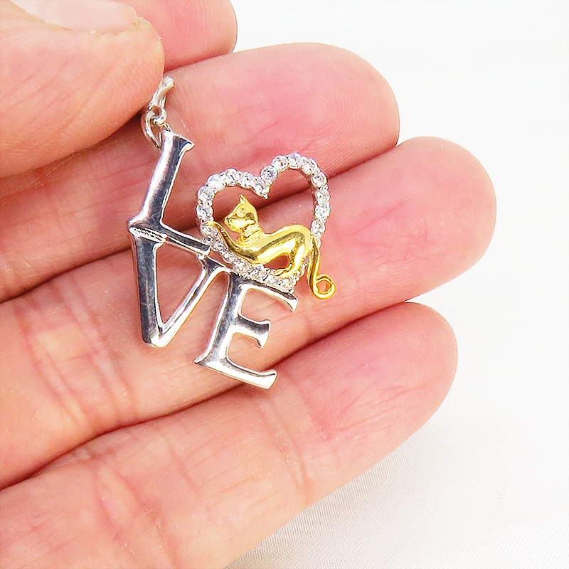 マスクチャーム シルバー925 猫とハートとLOVEのミックスモチーフ キュービックジルコニア 18Kゴールドコーティング