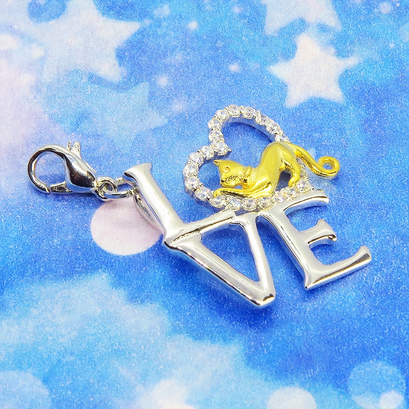 マスクチャーム シルバー925 猫とハートとLOVEのミックスモチーフ キュービックジルコニア 18Kゴールドコーティング