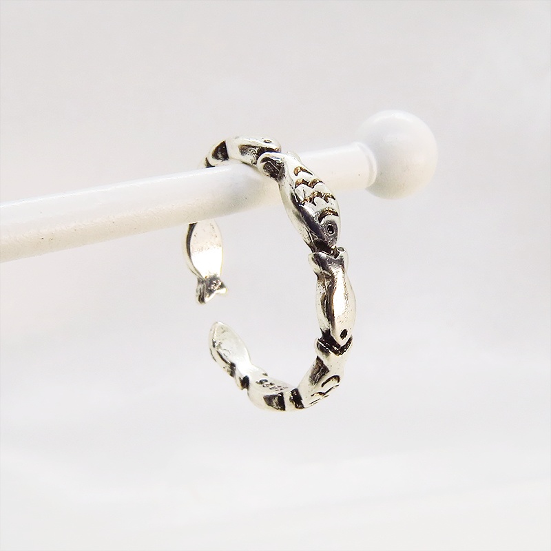 お魚モチーフが連なる可愛いリング シングル シルバー925コーティング オープンリング ピンキーリング 華奢