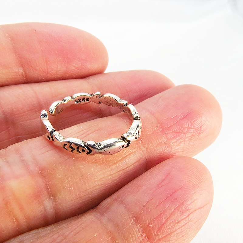 お魚モチーフが連なる可愛いリング シングル シルバー925コーティング オープンリング ピンキーリング 華奢